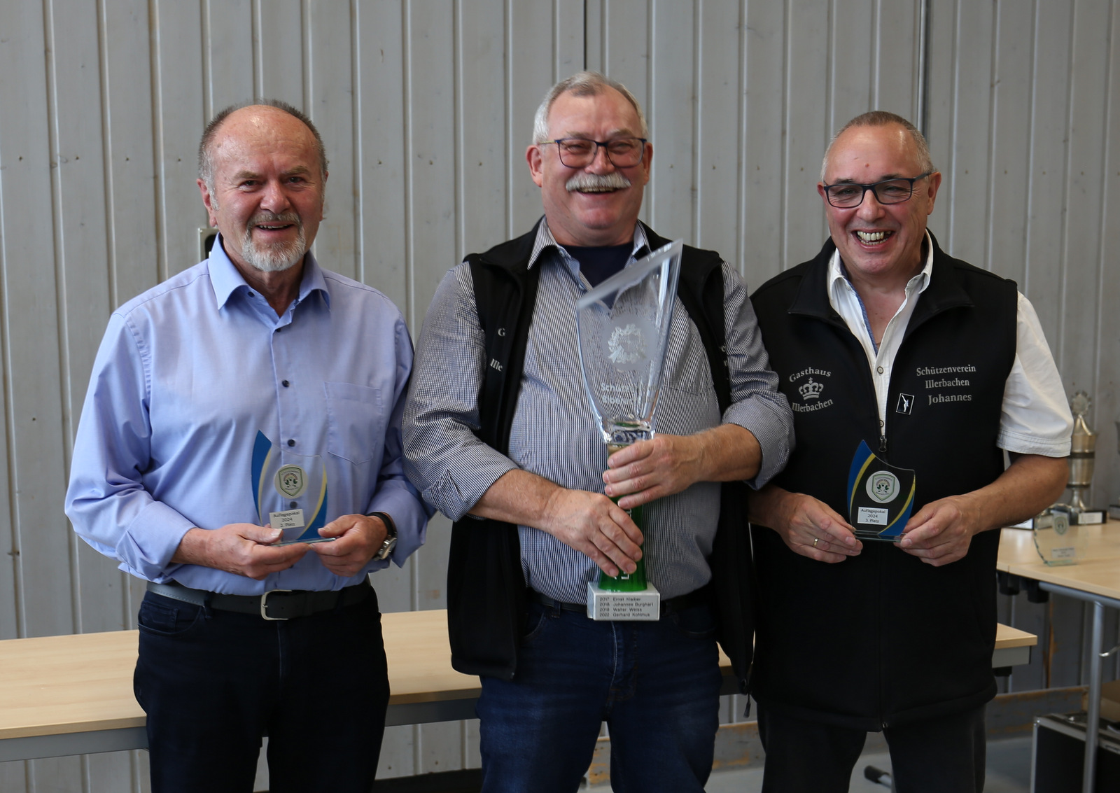 IMG 0477 Auflagepokal